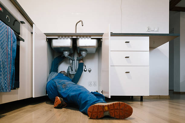 Professional Drain Cleaning technician working in Pompton Lakes, NJ